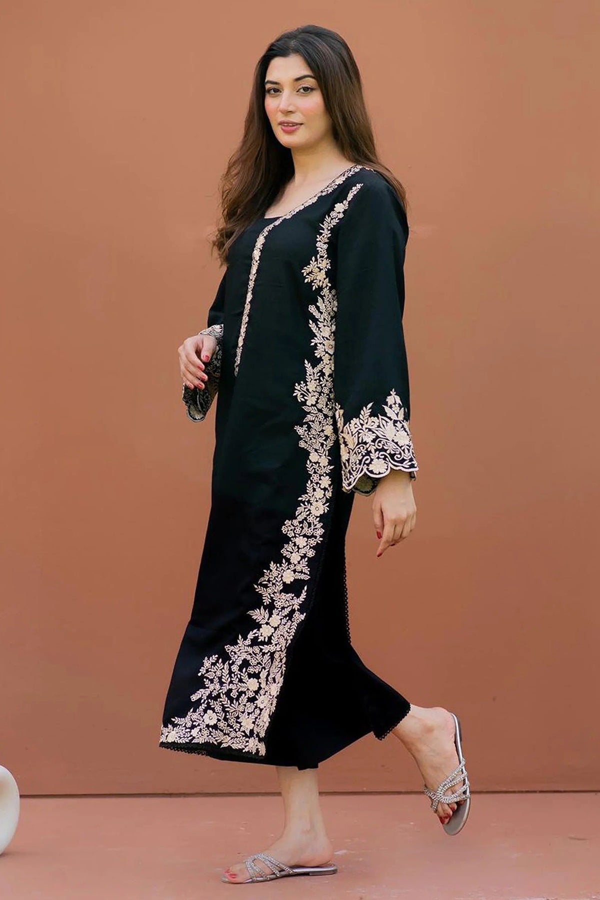 MARIA B - 2PC Dhanak EMBROIDERED MM-93